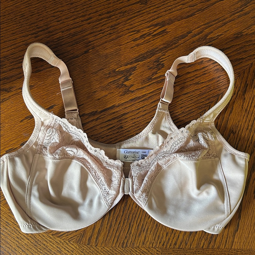 Glamorise tan bras size 40 D